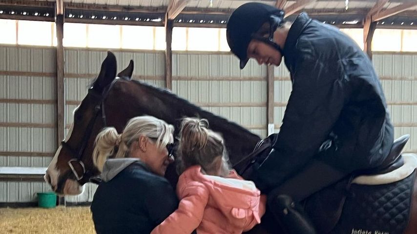 Yolanda Hadid mit Enkelin Khai und Tochter Gigi