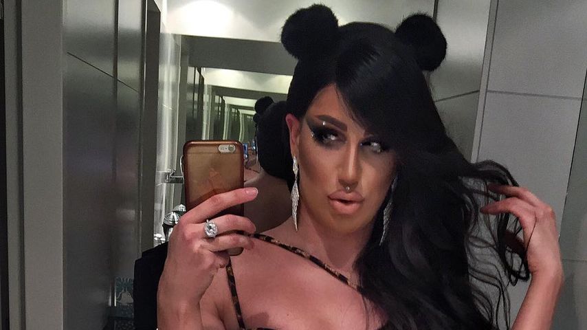 Yonce Banks, "Queen of Drags"-Star