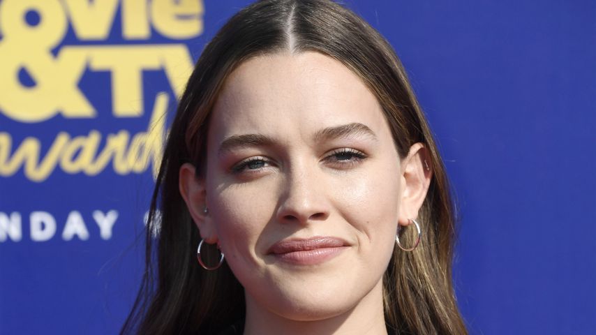 "You"-Star Victoria Pedretti bei den MTV Movie and TV Awards 2019