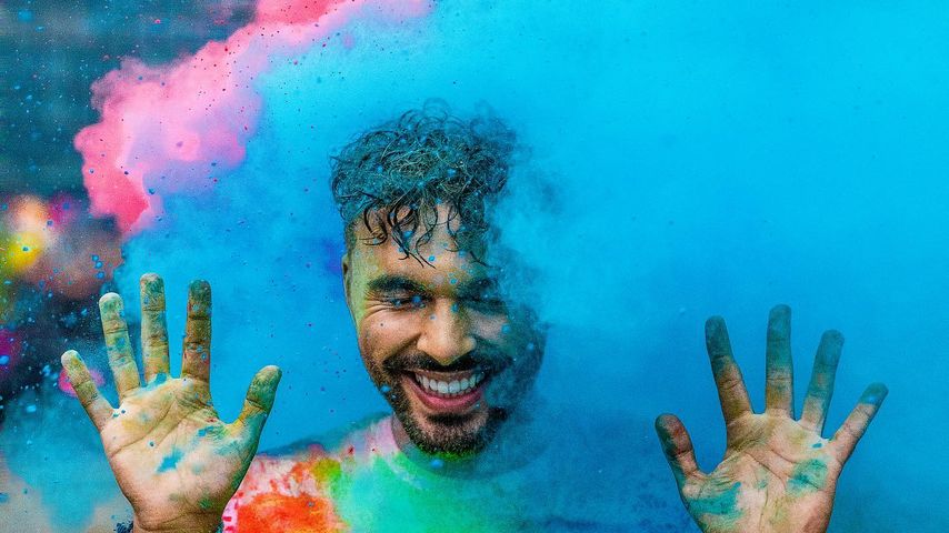 Younes Zarou, Influencer