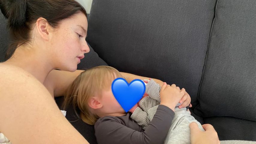 Julita gerührt: So süß sorgt sich Mila um ihr Brüderchen