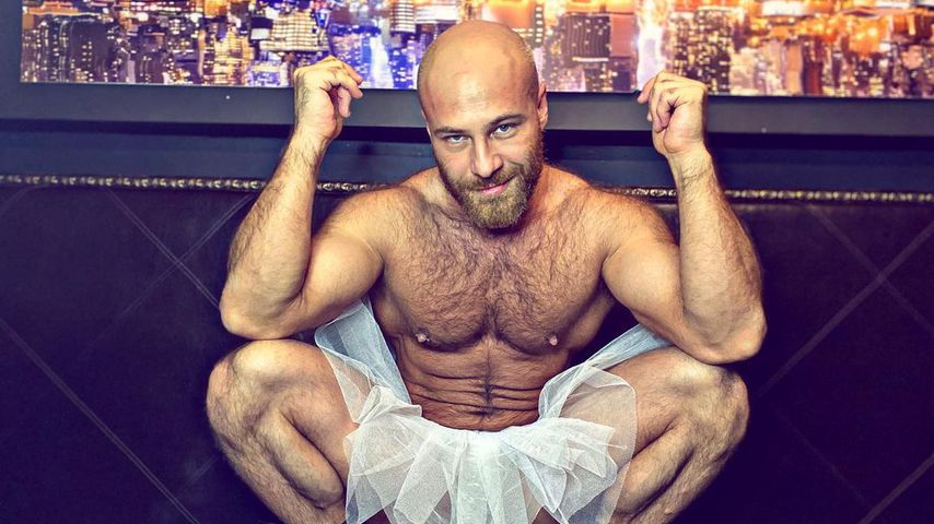 Sexpuppen-Liebhaber Yuri spricht über Liebesvergangenheit