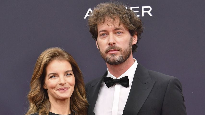 Yvonne Catterfeld turtelt mit Partner Adam in München