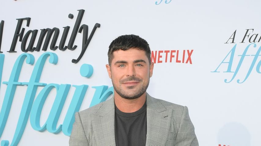 Zac Efron bei der Weltpremiere von "A Family Affair" im Egyptian Theatre in Los Angeles