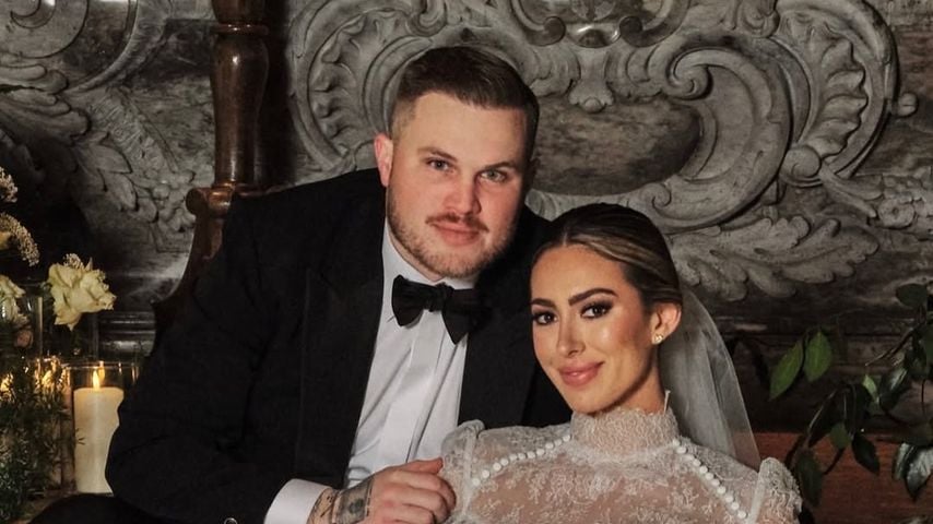 Heimliche Trauung: Zach Bryan und Sam teilen Hochzeitsfotos