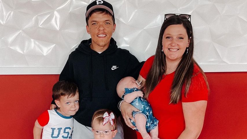 Zach und Tori Roloff mit ihren Kindern Jackson, Lilah und Josiah