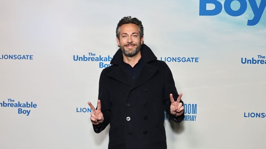 Zachary Levi, Schauspieler