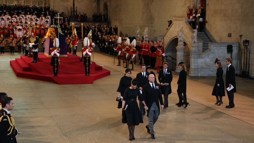 Zara und Mike Tindall mit den Royals in der Westminster Hall