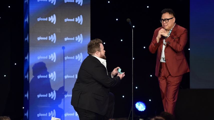Auf großer Gala-Bühne: US-Star Nico Santos hat sich verlobt