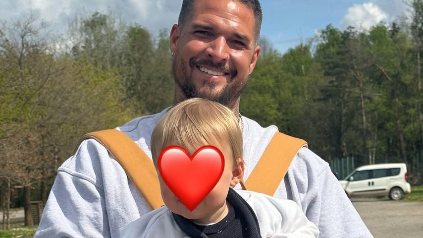 "Sehr wunder Po": Zico Banach musste mit Baby Pepe zum Arzt