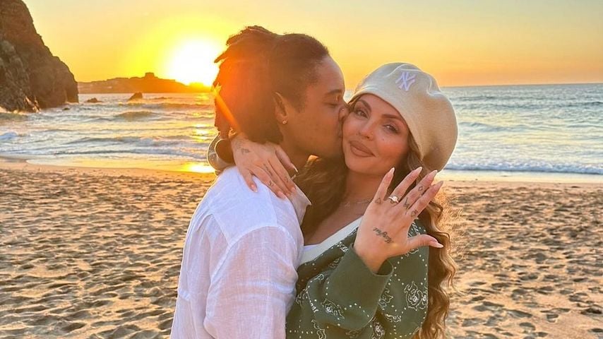 Little-Mix-Star Jesy Nelson ist nach Zwillingsgeburt verlobt