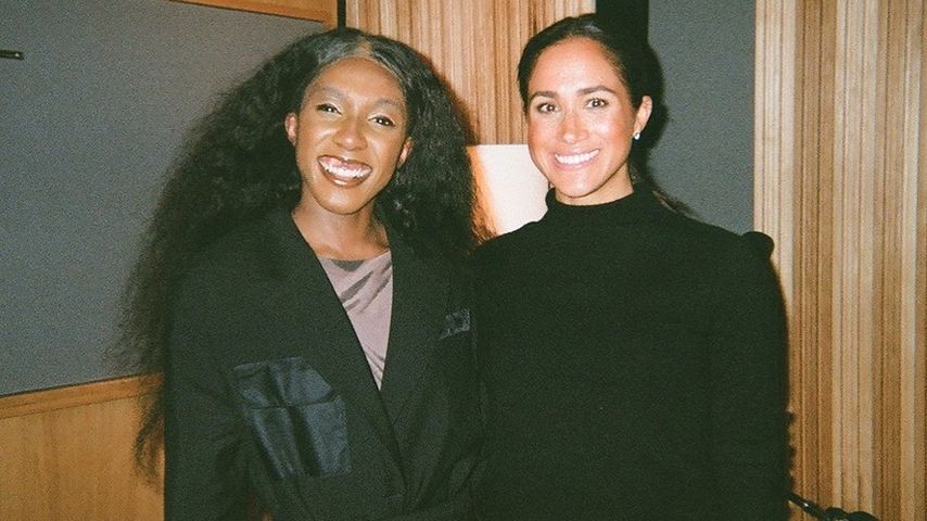 Comedian Ziwe und Meghan bei den Podcast-Aufnahmen für "Archetypes"