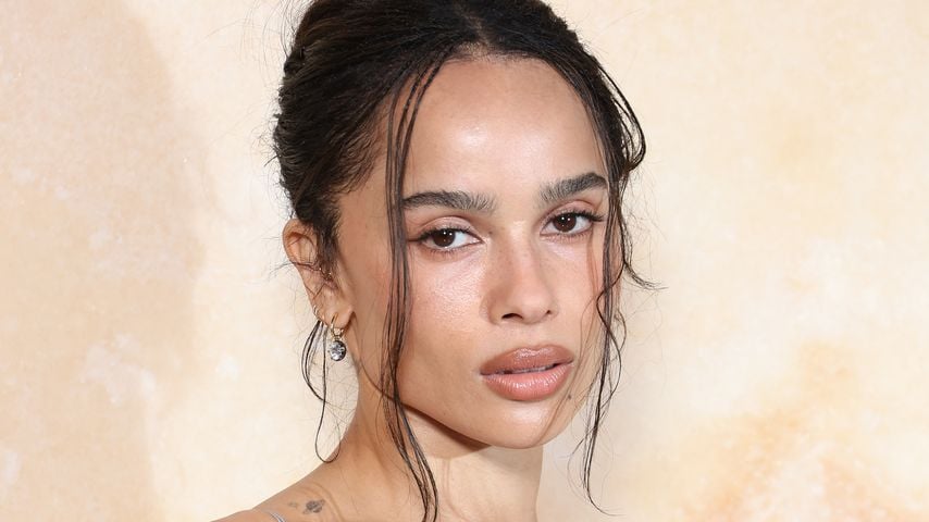 Harry-Verlobung? Zoë Kravitz zeigt funkelnden Diamantring