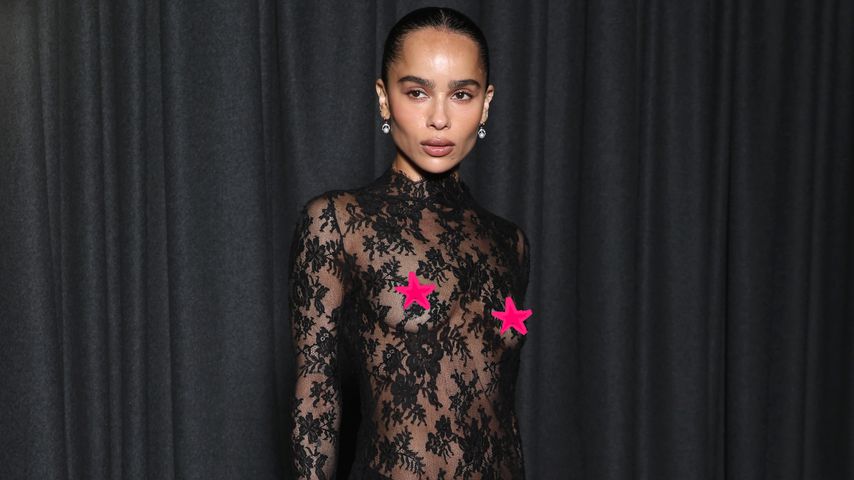 Oben ohne: Zoë Kravitz begeistert in durchsichtiger Spitze