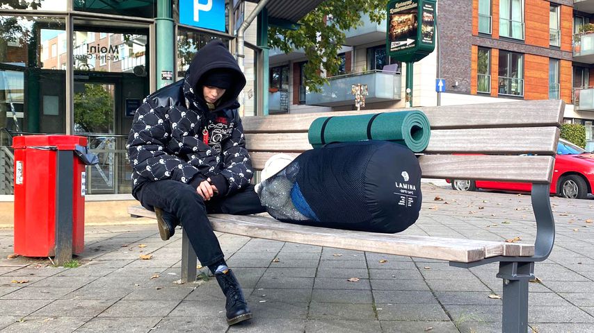 Zoe Saip in "Prominent und obdachlos"