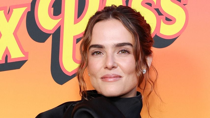 Zoey Deutch strahlt bei Premiere mit ihren Liebsten