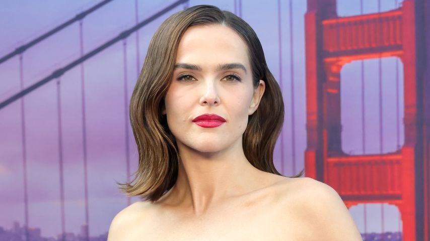 Jawort gegeben? Zoey Deutch räumt mit Hochzeitsgerüchten auf