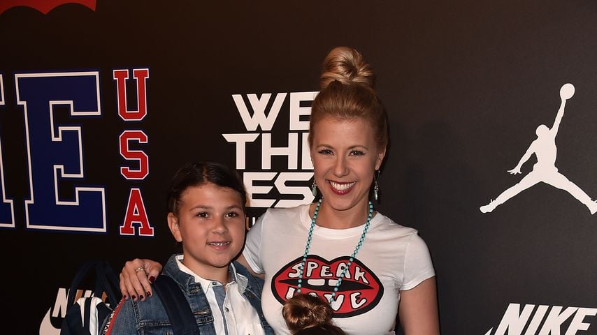 Zoie Laurel May Herpin, Jodie Sweetin und Beatrix Carlin Sweetin Coyle im Februar 2018