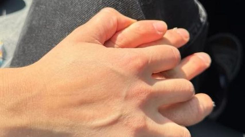 Zwei Hände (gepostet von Stefano Zarrella)